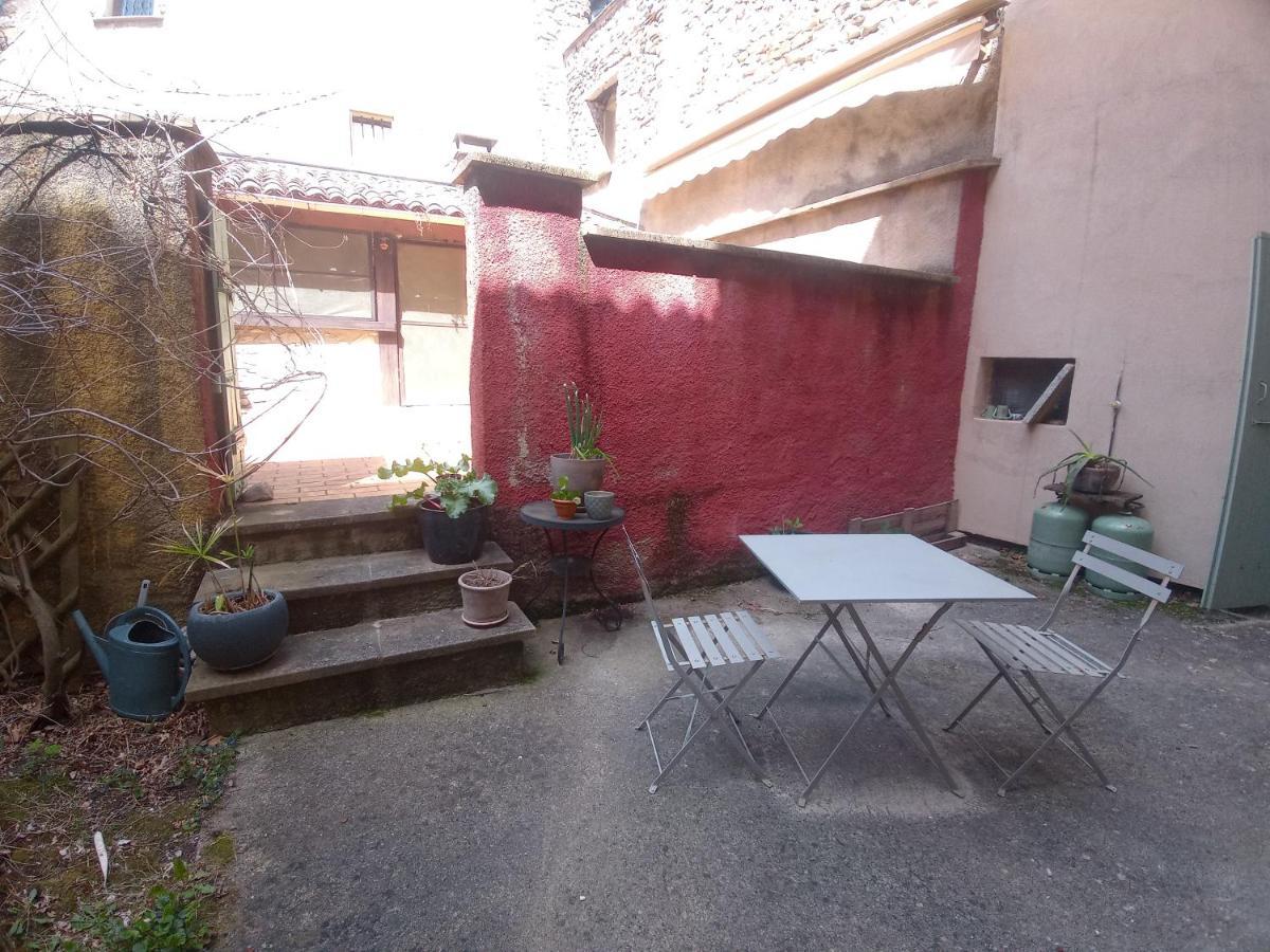 Maison De Village Bourdeaux Bagian luar foto